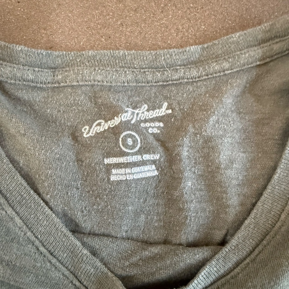 Universal Threads green basic - Picture 2 of 2